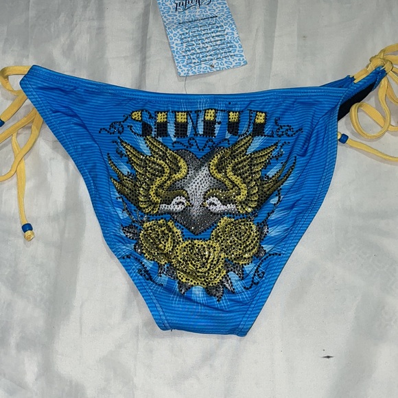 Sinful by affliction blue yellow rhinestone rose birds wing’s adjustable - Picture 6 of 7